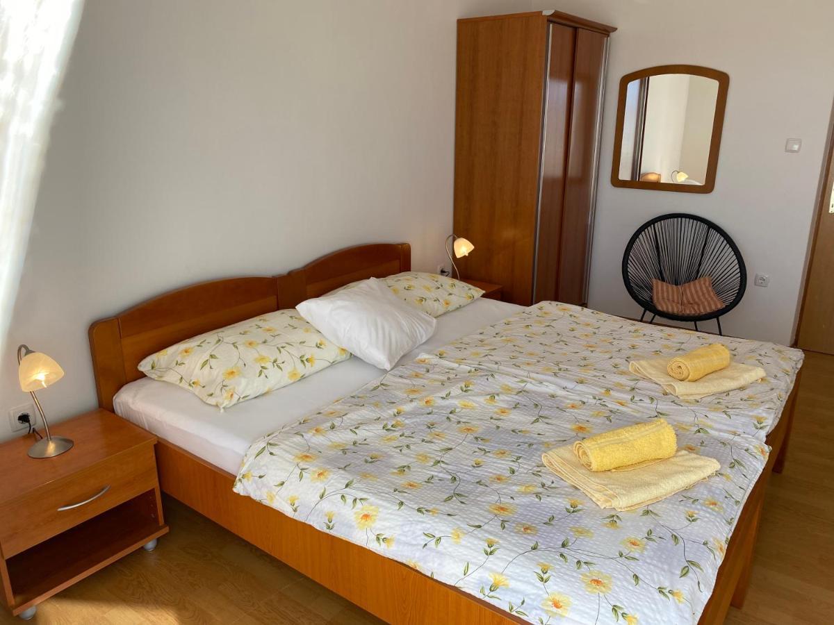 Apartments Vesna Banjol Zewnętrze zdjęcie